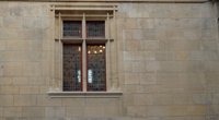Steinkreuzfenster des Hotels de Sens im Stadtviertel Marais /  Paris